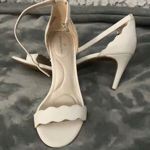 Bandolino white 3 1/2 inch Heels with Ankle Strap